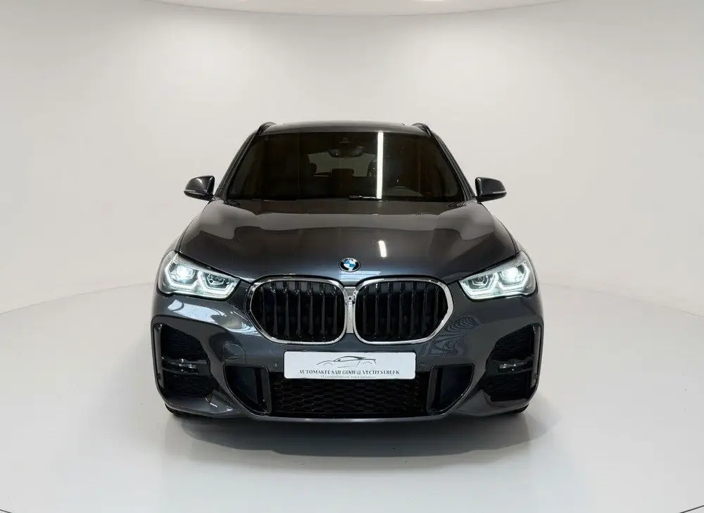 BMW X1 SDrive18i High Exec. M-Sport uit 2021, foto 3