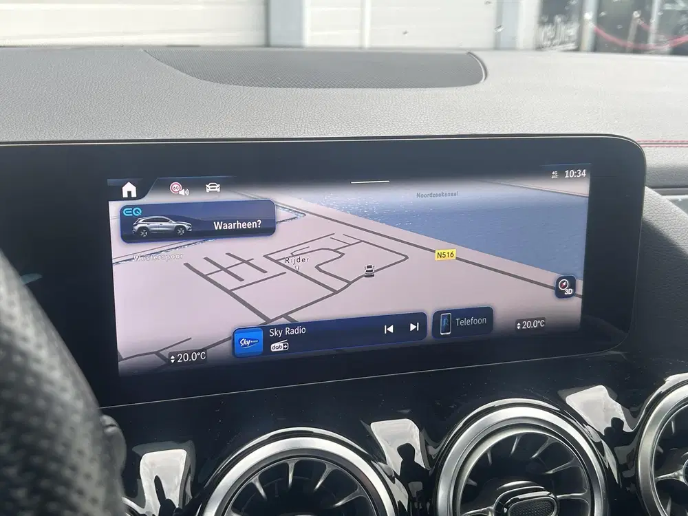 Mercedes-Benz EQA 250+ AMG uit 2025, foto 12