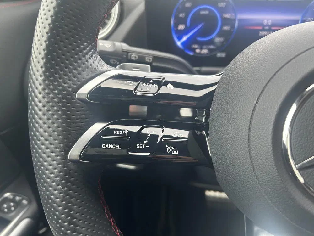 Mercedes-Benz EQA 250+ AMG uit 2025, foto 15
