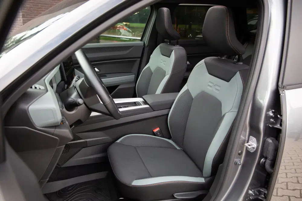 Dacia Bigster 1.8 Hybrid 155 Extreme uit 2026, foto 4