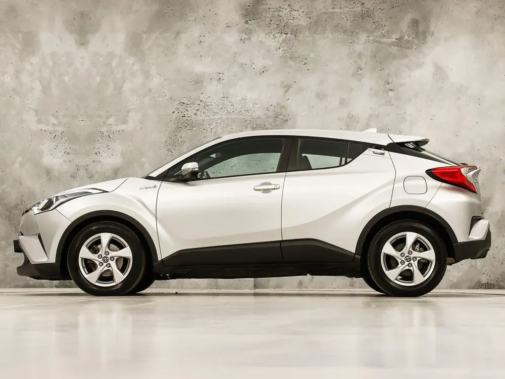 Toyota C-Hr 1.8 Hybrid Sport Automaat (NAVIGATIE, CLIMATE, C uit 2019, foto 2