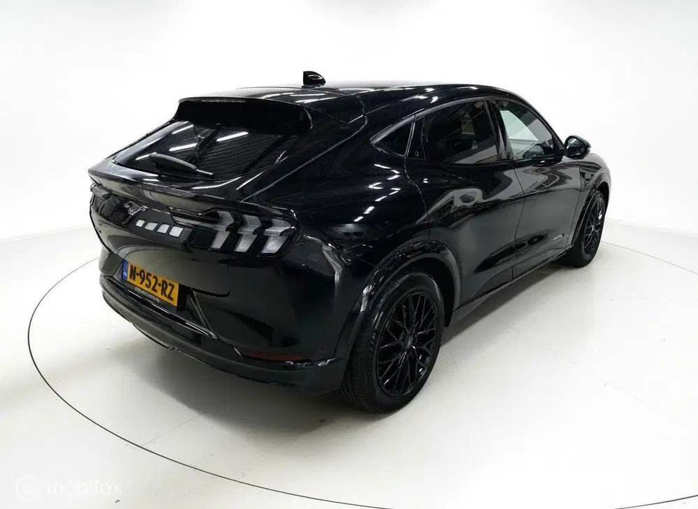 Ford Mustang Mach-E Extended AWD 98kWh uit 2021, foto 11