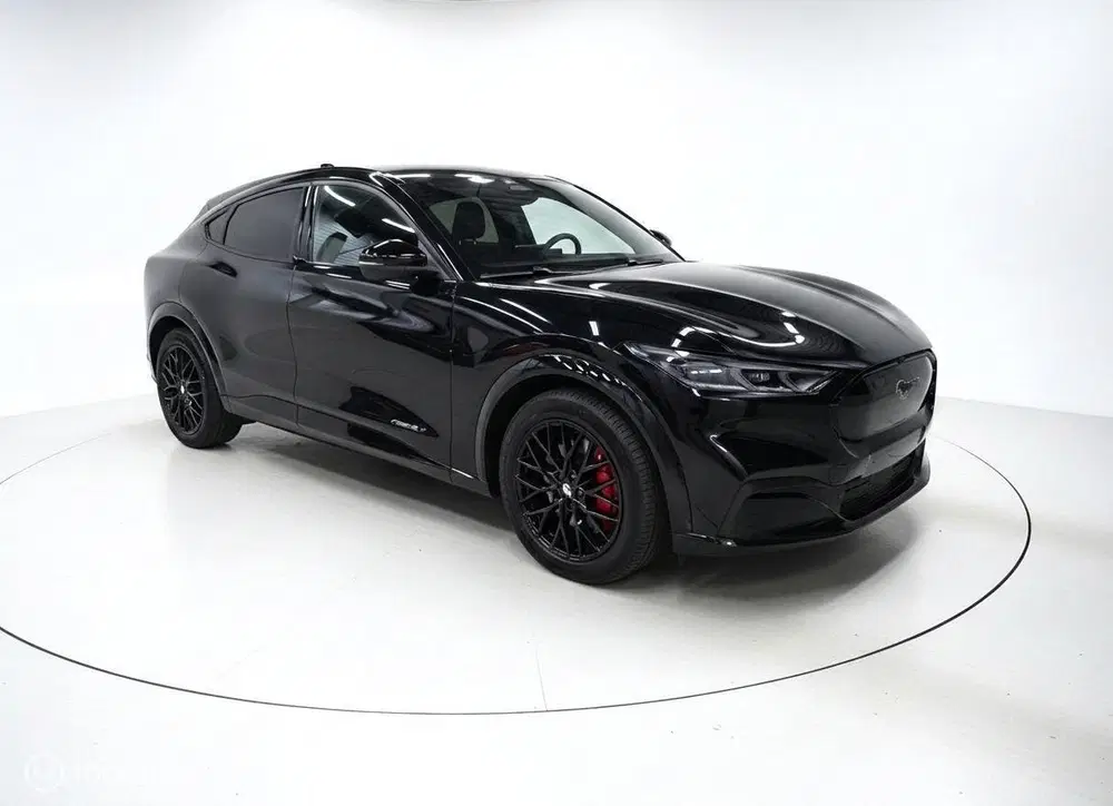 Ford Mustang Mach-E Extended AWD 98kWh uit 2021, foto 13