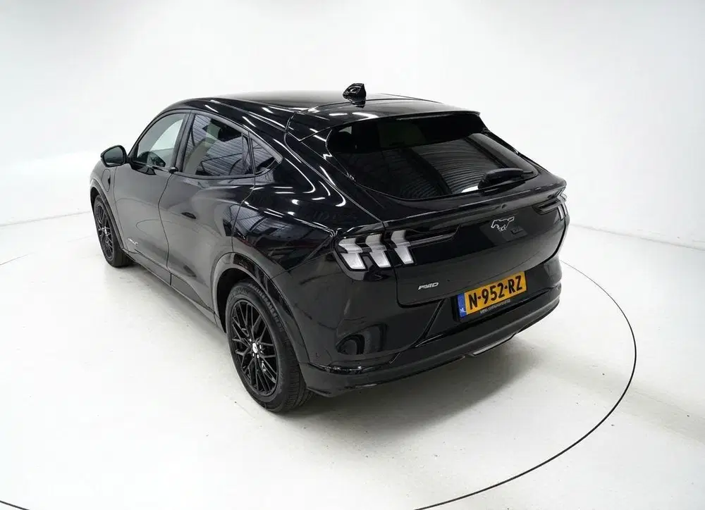 Ford Mustang Mach-E Extended AWD 98kWh uit 2021, foto 8