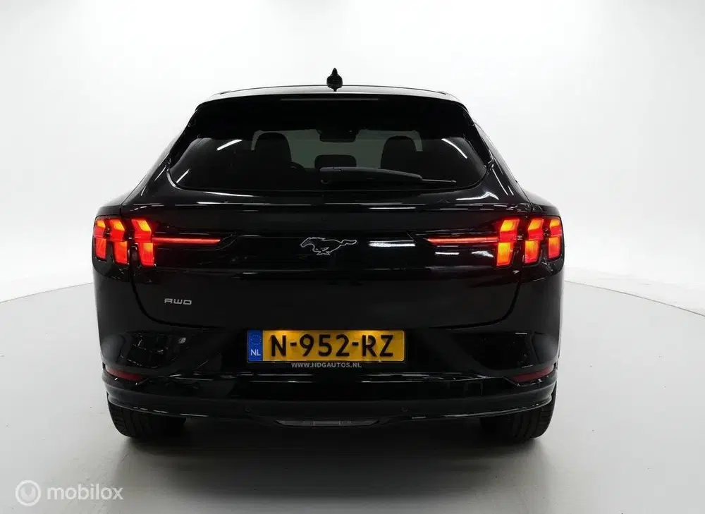 Ford Mustang Mach-E Extended AWD 98kWh uit 2021, foto 9