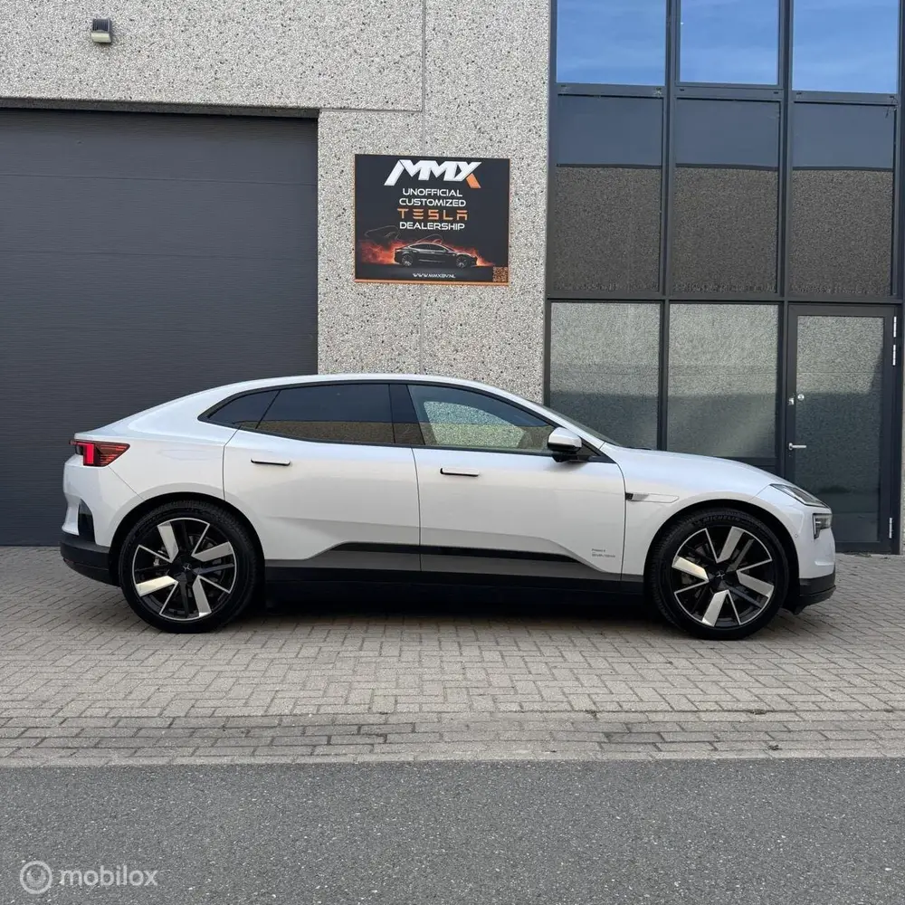 Polestar 4 Long Range Single motor 100 kWh uit 2024, foto 2