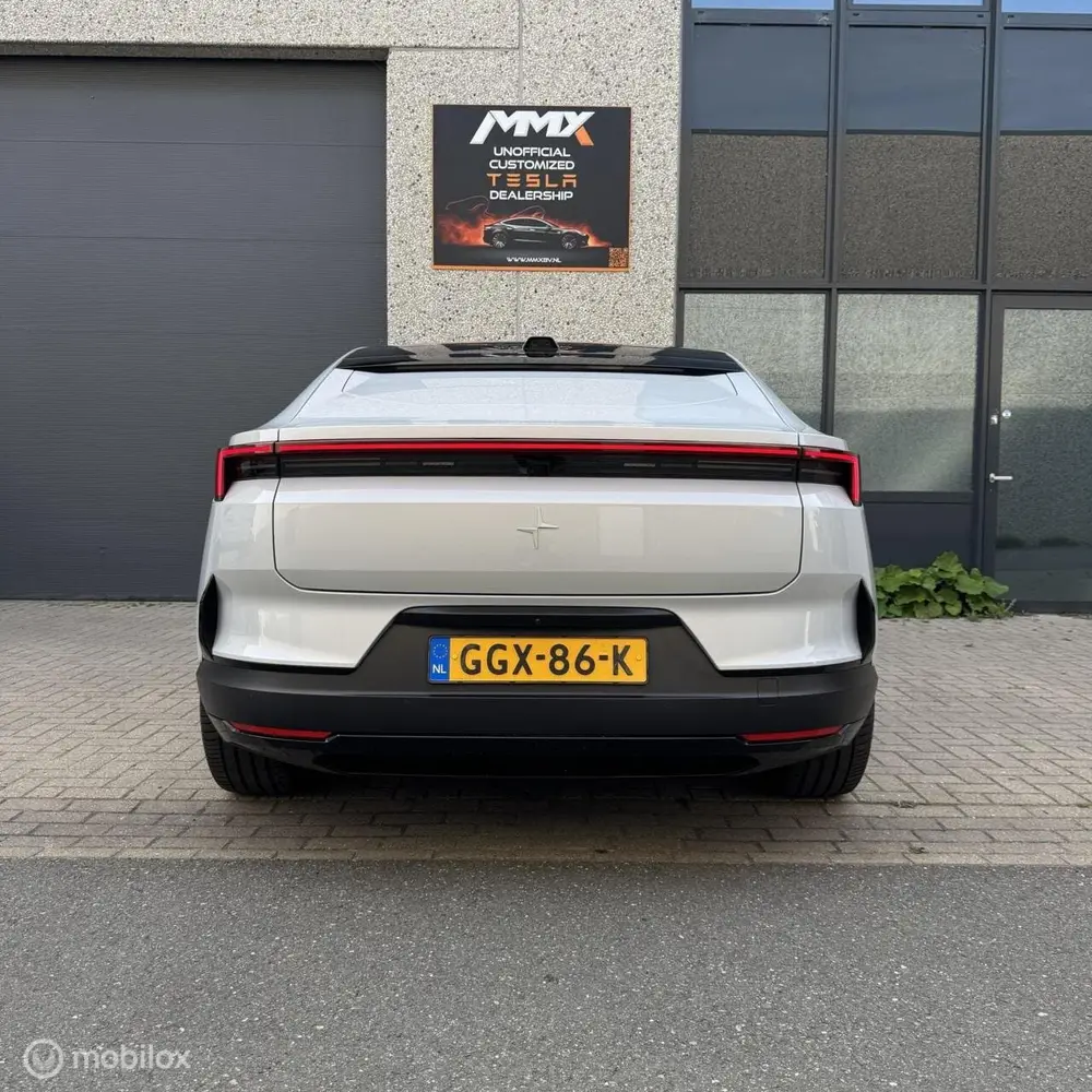 Polestar 4 Long Range Single motor 100 kWh uit 2024, foto 8