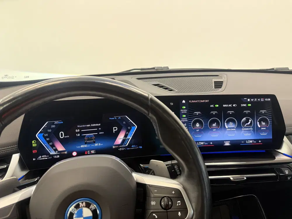 BMW X1 xDrive30e Harman uit 2023, foto 12