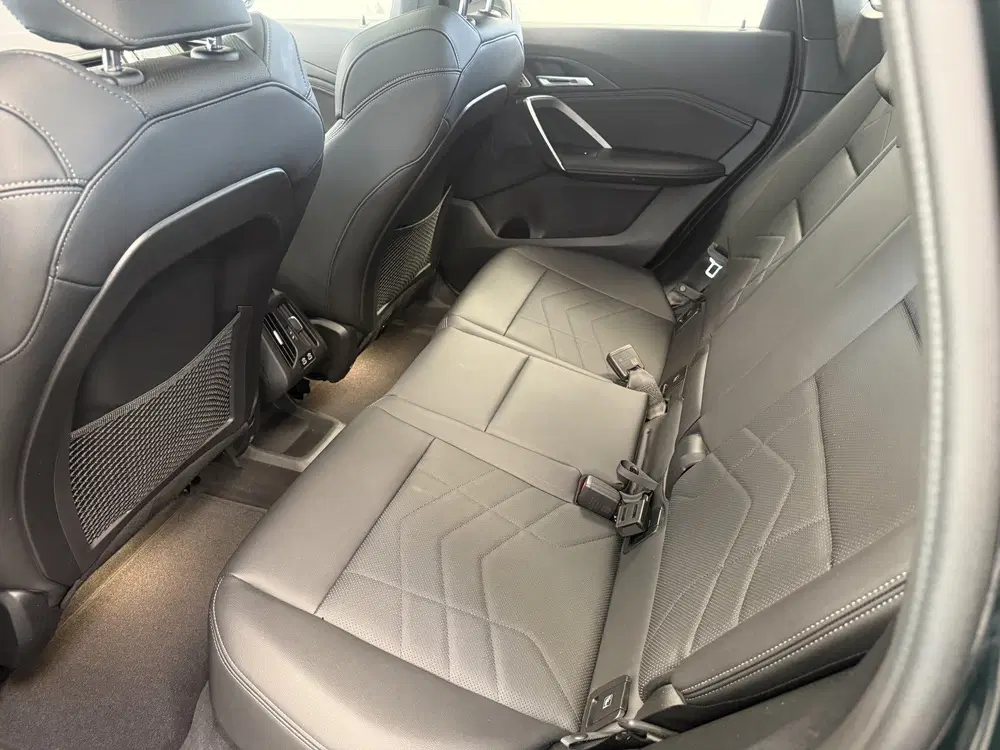 BMW X1 xDrive30e Harman uit 2023, foto 14