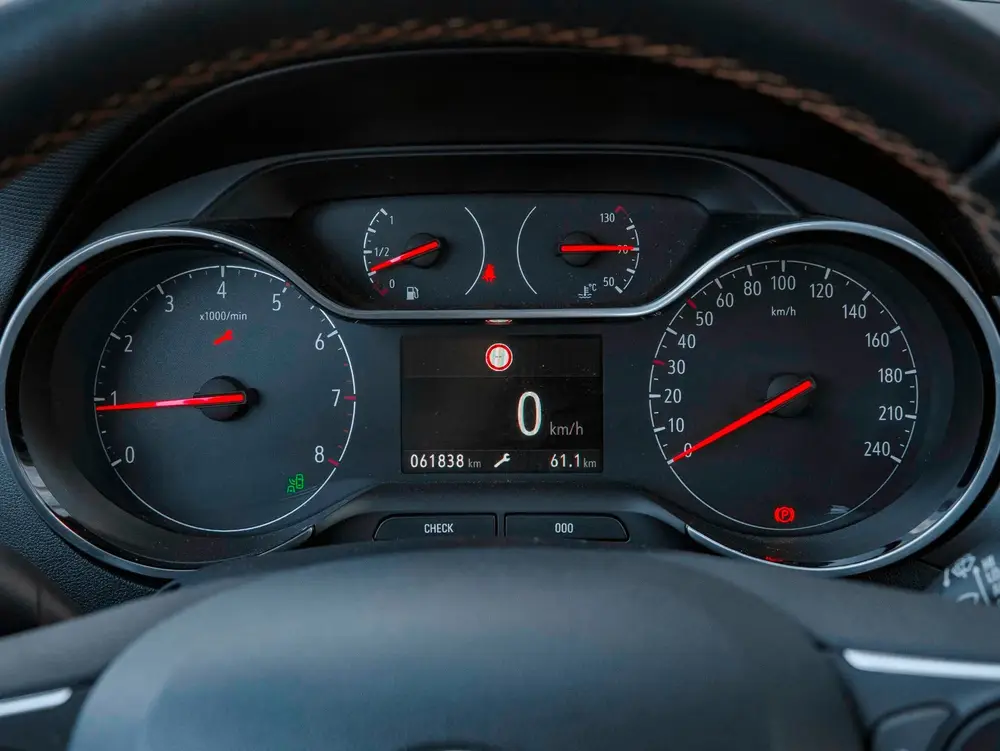 Opel Crossland 1.2 120 Jaar Edition uit 2019, foto 12