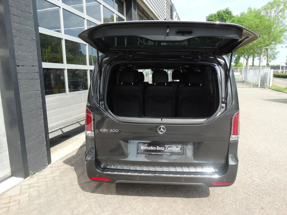 Mercedes-Benz EQV 300 L2 90 kWh uit 2025, foto 10