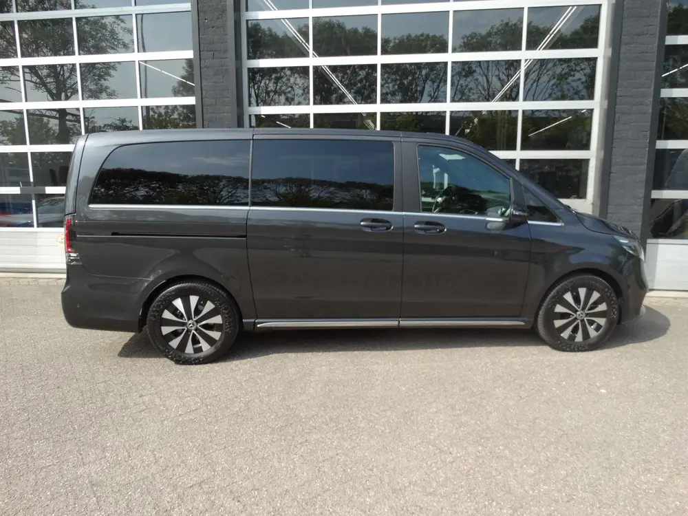 Mercedes-Benz EQV 300 L2 90 kWh uit 2025, foto 6