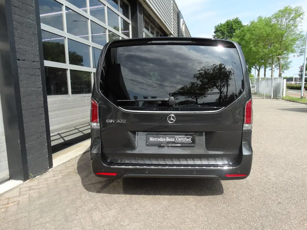Mercedes-Benz EQV 300 L2 90 kWh uit 2025, foto 9