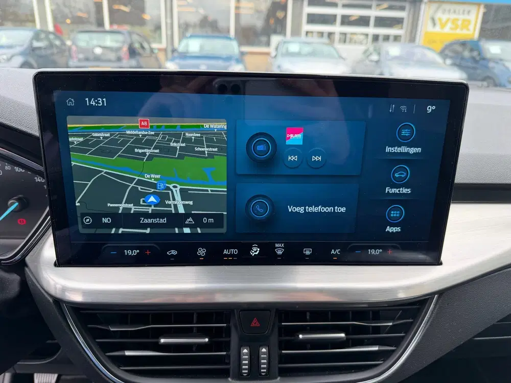 Ford Focus 1.0 EcoBoost Hybrid Titanium uit 2024, foto 11