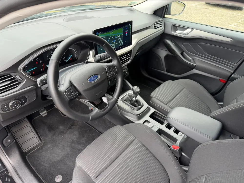 Ford Focus 1.0 EcoBoost Hybrid Titanium uit 2024, foto 20
