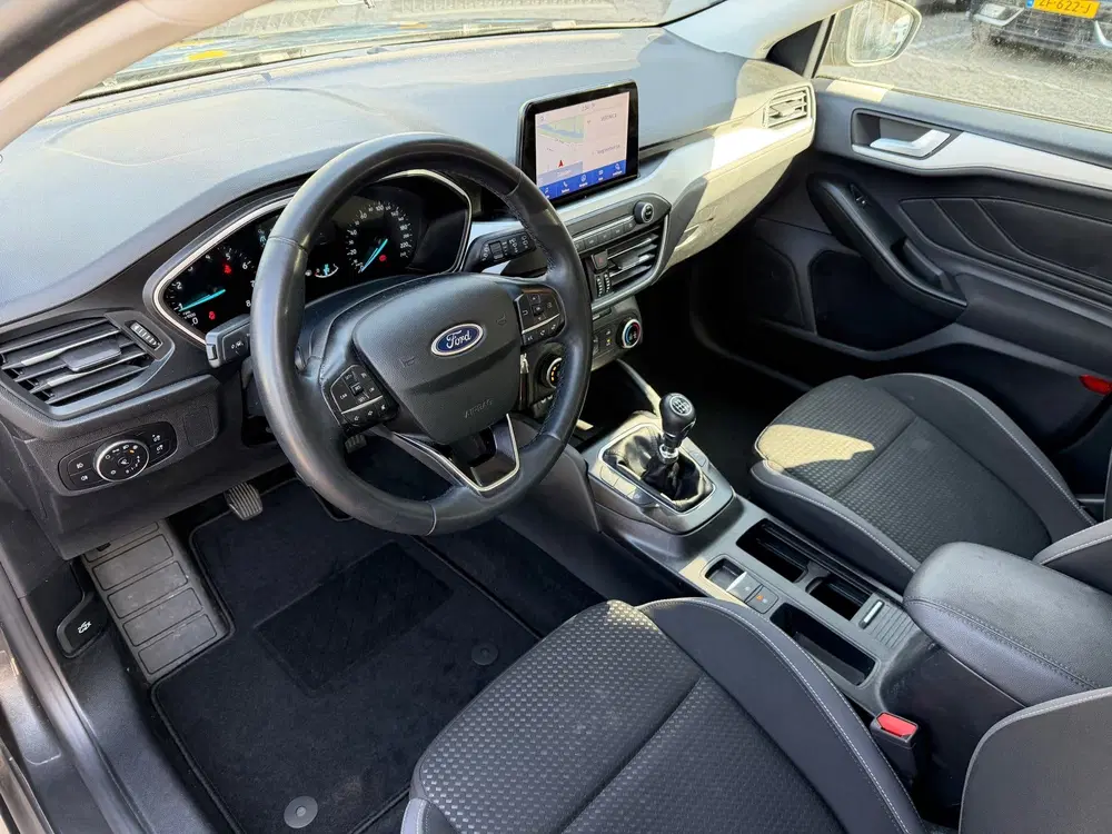 Ford Focus 1.0 EcoBoost Titanium X Business uit 2022, foto 15