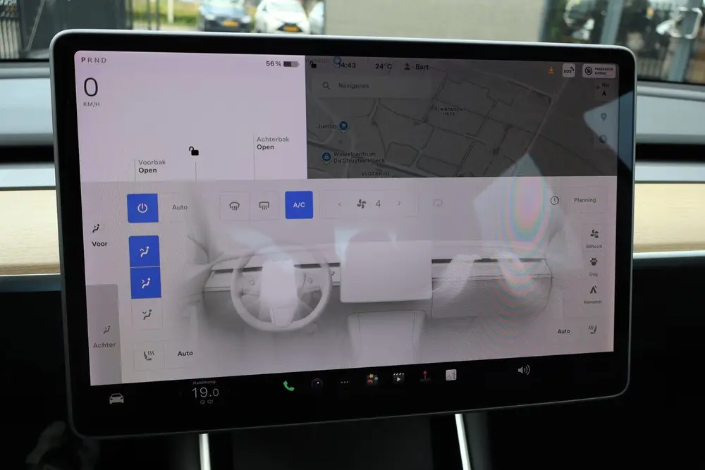 Tesla Model 3 Long Range AWD 75 kWh Nederlandse auto uit 2020, foto 13