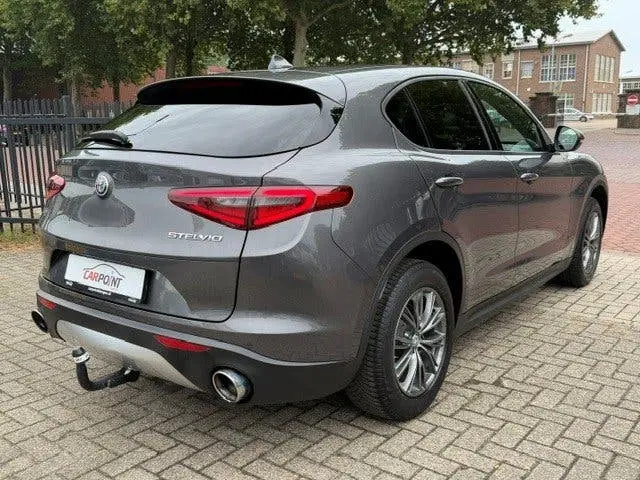 Alfa Romeo Stelvio 2.0 T AWD Q4 200PK Leer Navi Trekhaak Key uit 2019, foto 11