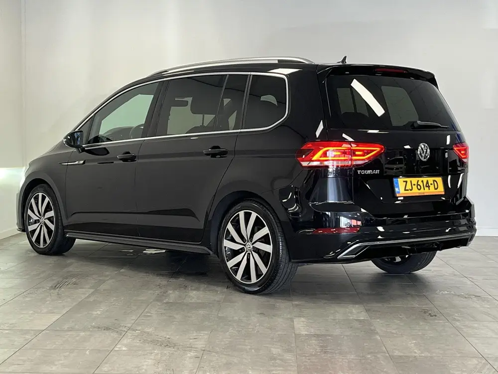 Volkswagen Touran 1.5 TSI 3x R-Line | Trekhaak | LED | Adapt uit 2019, foto 6