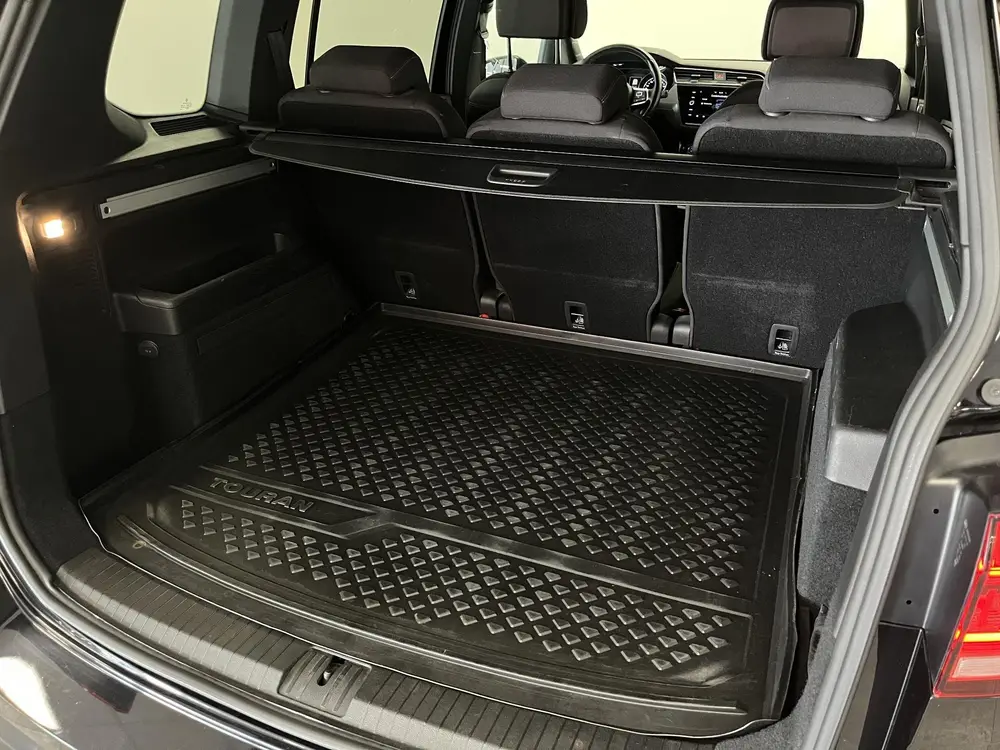 Volkswagen Touran 1.5 TSI 3x R-Line | Trekhaak | LED | Adapt uit 2019, foto 9