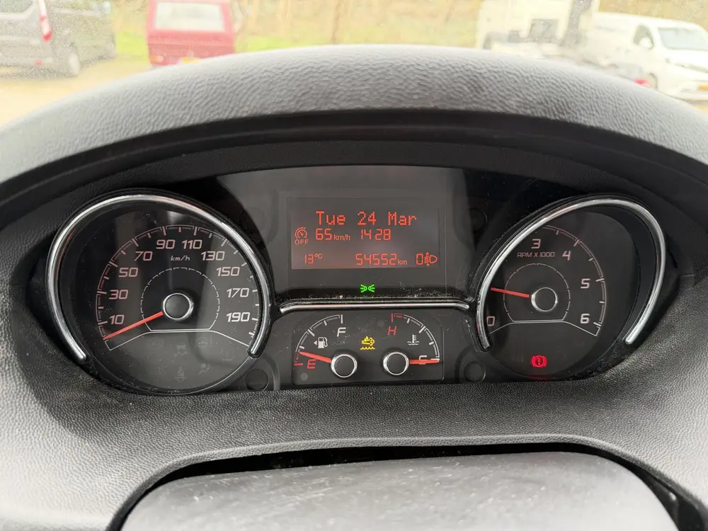 Opel Movano 2.2D 140 L2H2 EDITION AIRCO.NAVI BETIMMERI uit 2022, foto 8