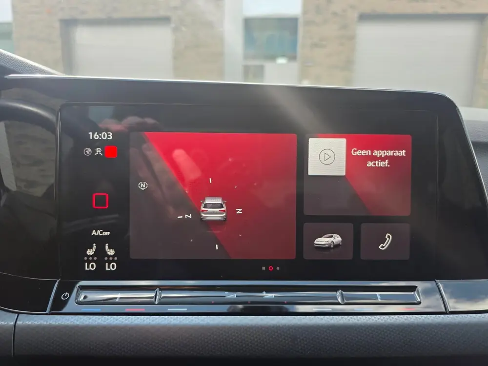 Volkswagen Golf 1.5 eTSI Active Automaat/ Panoramadak uit 2022, foto 14