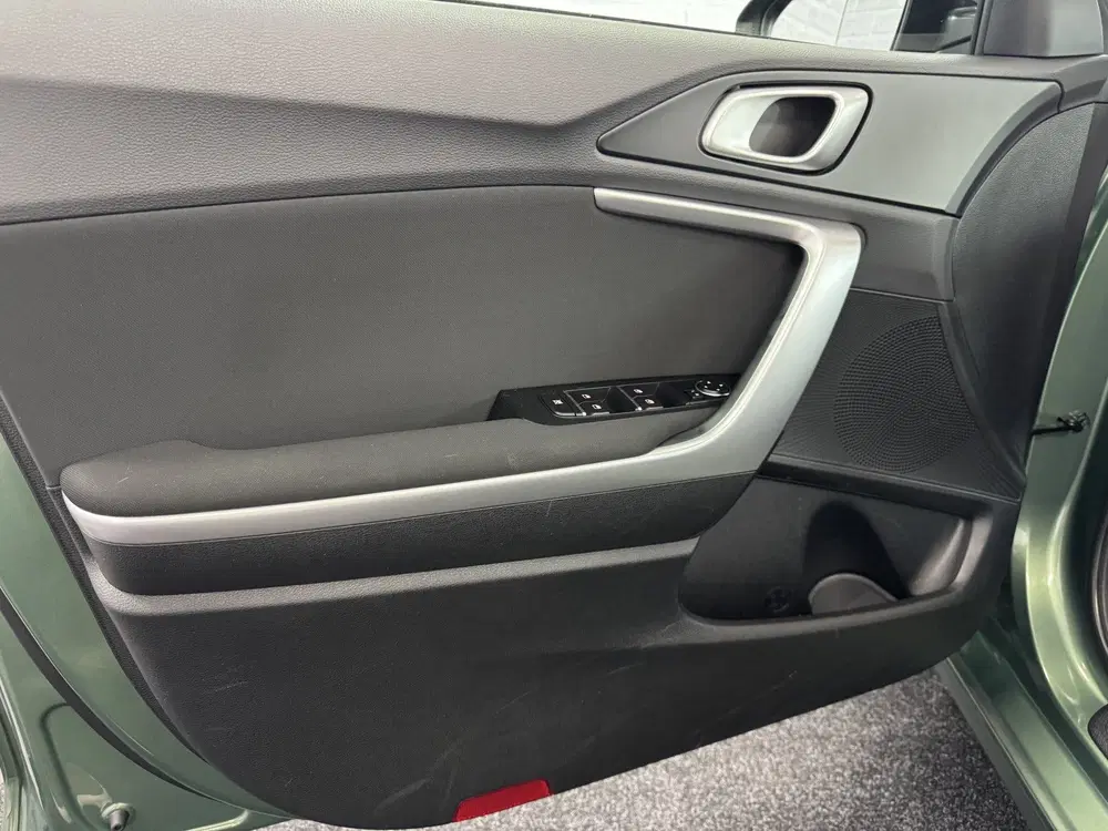 Kia Ceed 1.0 T-GDi DynamicPlusLine Stoel-Stuurve uit 2023, foto 14
