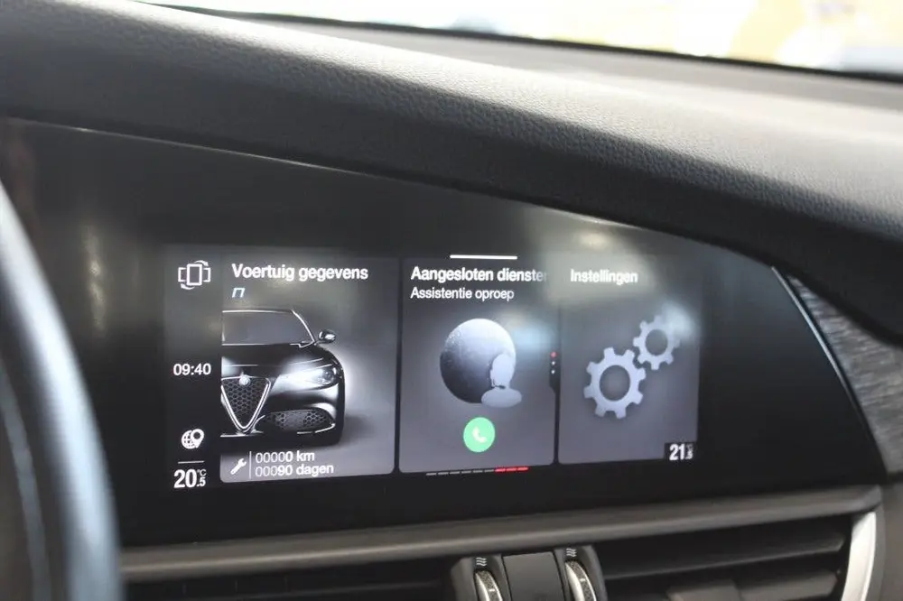 Alfa Romeo Giulia 2.0T Super/CARPLAY/CRUISE/CAMERA uit 2020, foto 13