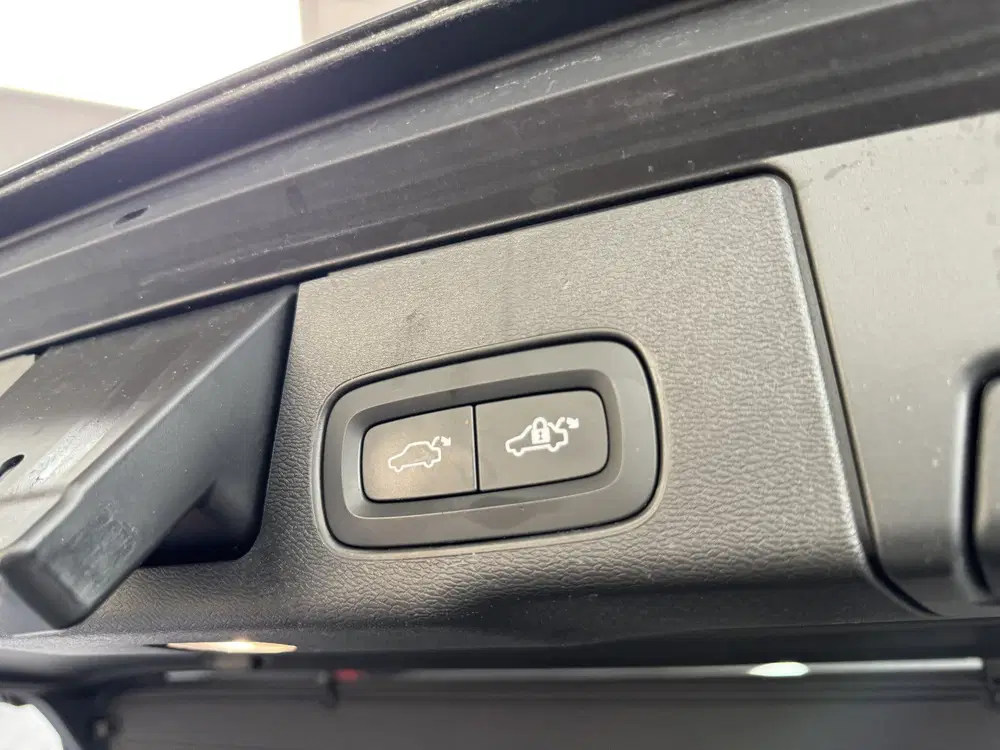 Volvo XC60 2.0 Recharge T8 AWD Inscription Luchtverin uit 2021, foto 10