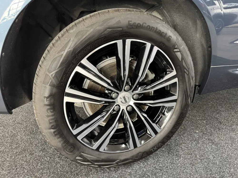 Volvo XC60 2.0 Recharge T8 AWD Inscription Luchtverin uit 2021, foto 11