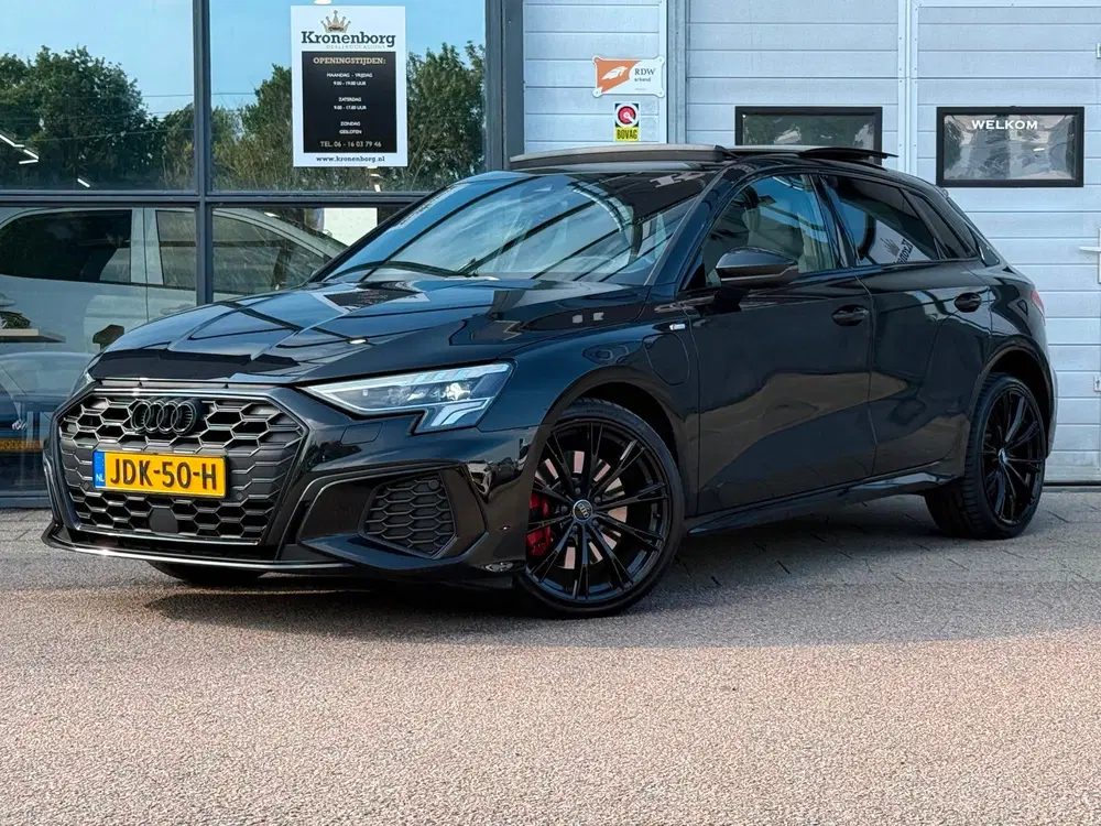 Audi A3 45 TFSI e S edition Competition uit 2022, foto 10