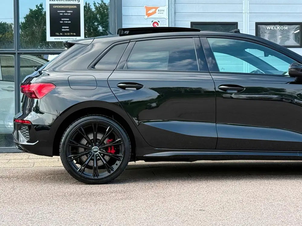 Audi A3 45 TFSI e S edition Competition uit 2022, foto 16