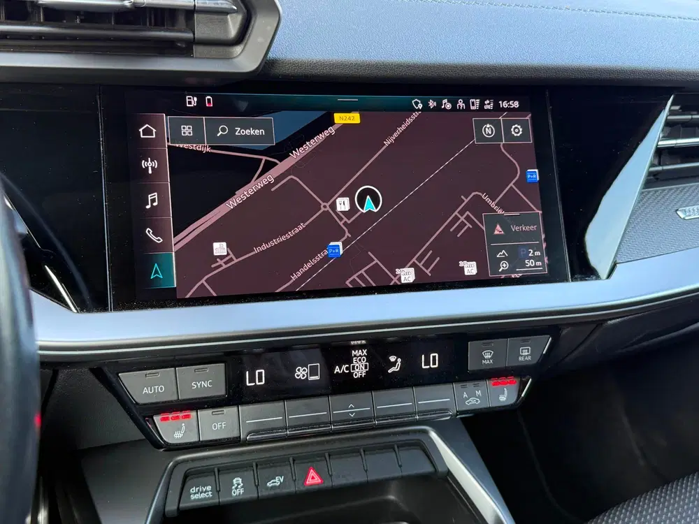 Audi A3 45 TFSI e S edition Competition uit 2022, foto 6