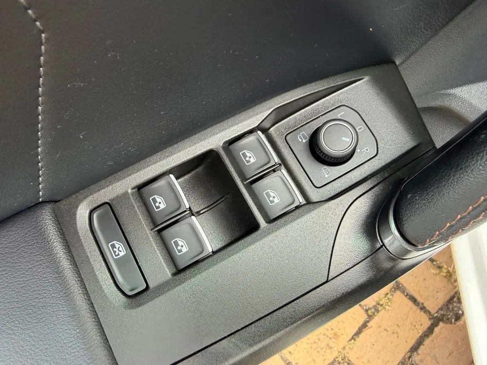 Cupra Leon 1.5 eTSI Business Edition Aut uit 2023, foto 12