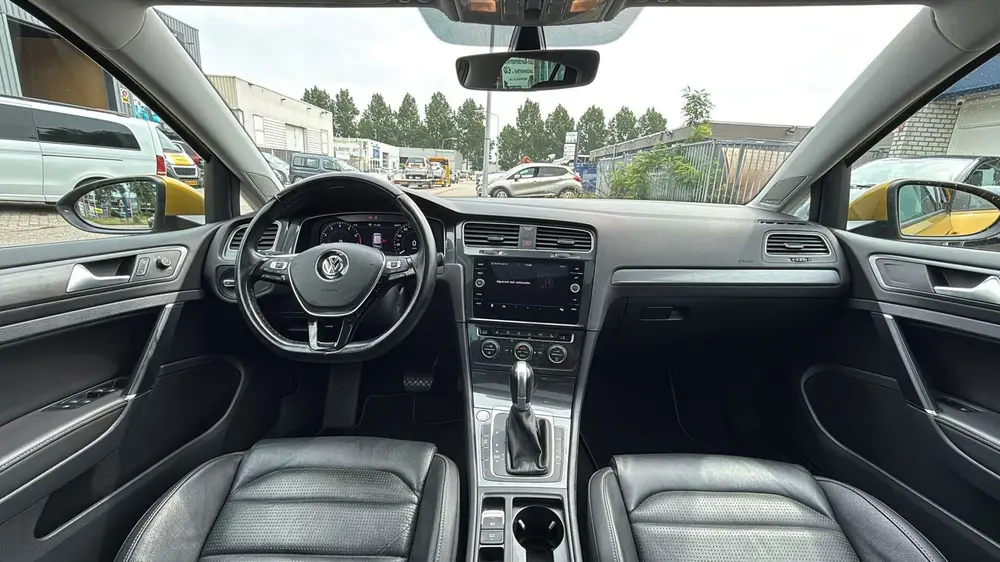 Volkswagen GOLF 1.5 TSI Highline Business R Pano Navi Automa uit 2019, foto 15