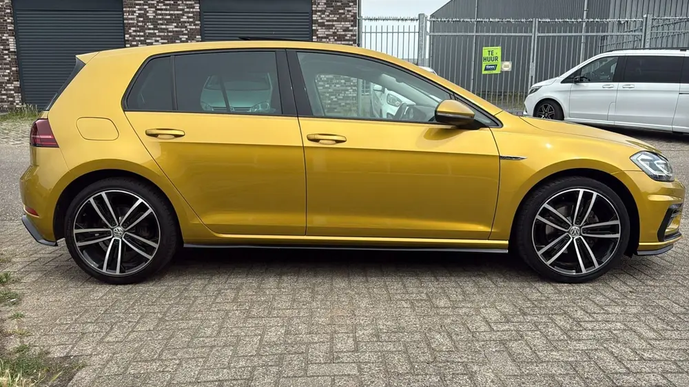 Volkswagen GOLF 1.5 TSI Highline Business R Pano Navi Automa uit 2019, foto 6