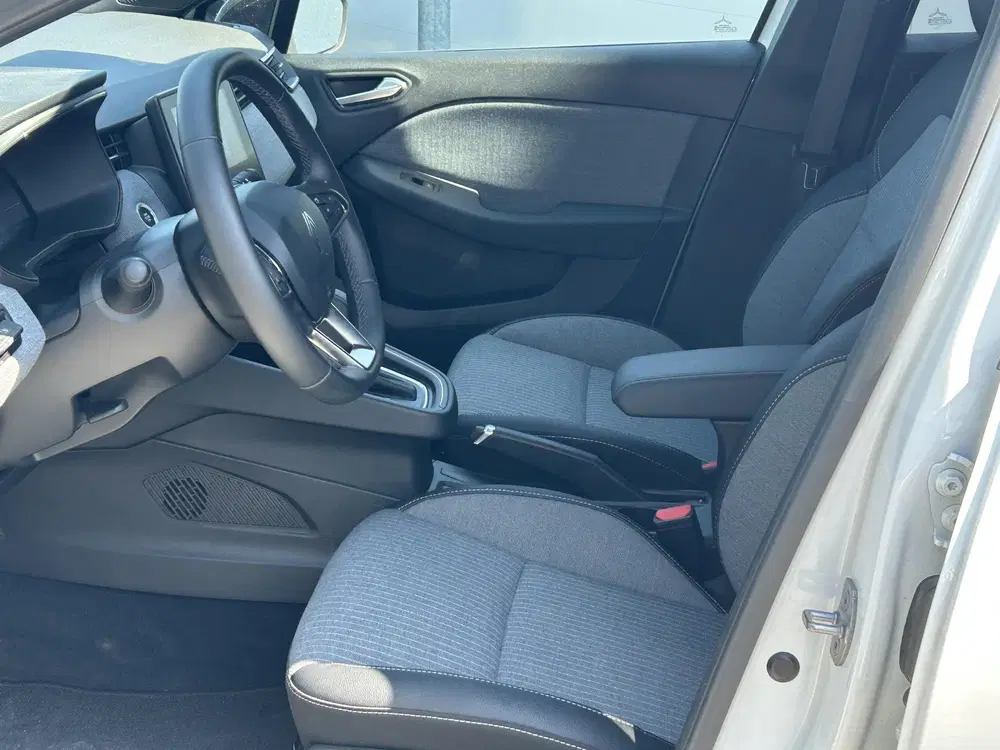 Renault Clio 1.6 E-Tech Full Hybrid 145 techno uit 2025, foto 6