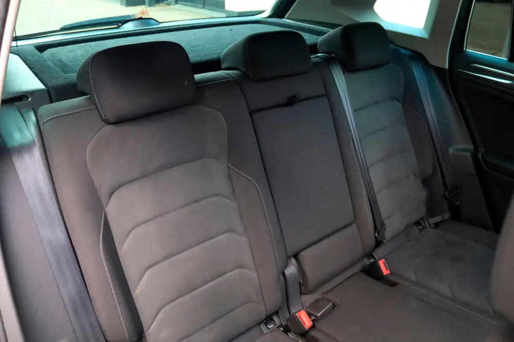 Volkswagen Tiguan 2.0 TSI 4Motion R-Line PANO ACC VIRTUAL uit 2019, foto 16