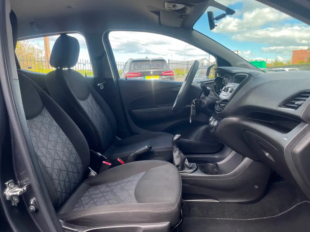Opel Karl 1.0 ecoFLEX 120 Jaar Edition NLAuto uit 2019, foto 16