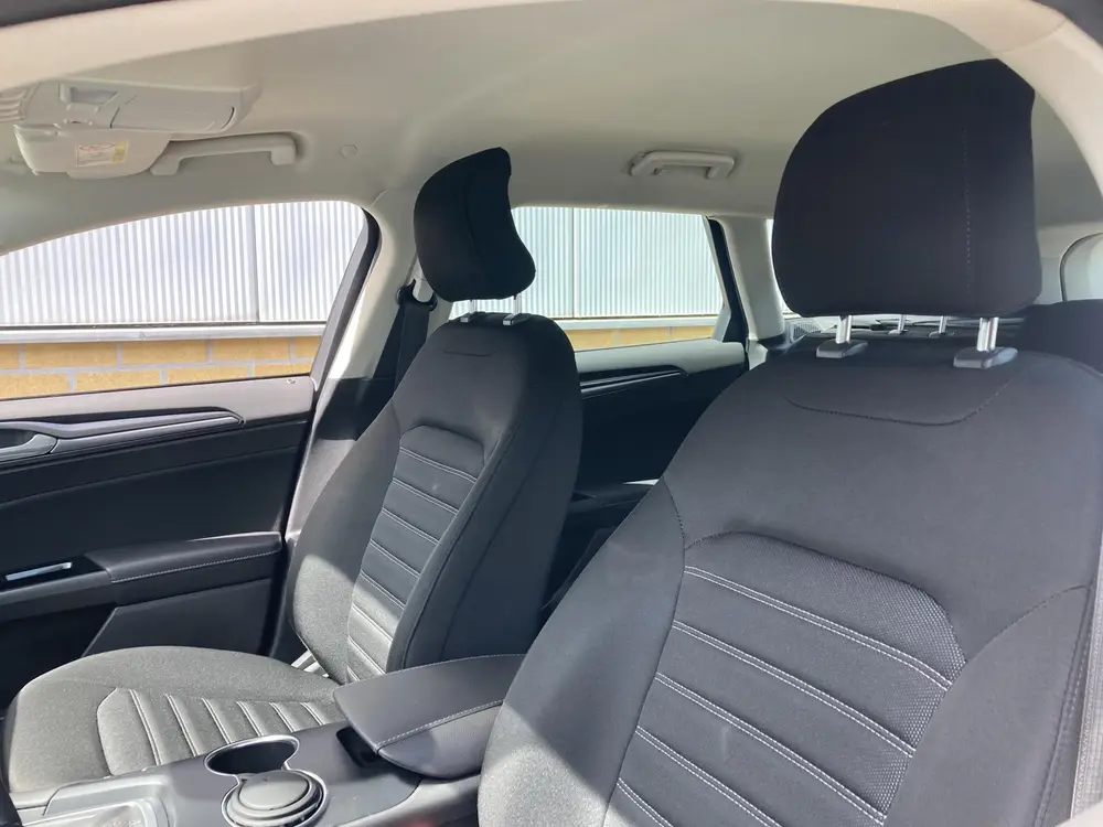 Ford Mondeo 2.0 Hybrid 187 pk Titanium Wagon AGR bestu uit 2020, foto 9