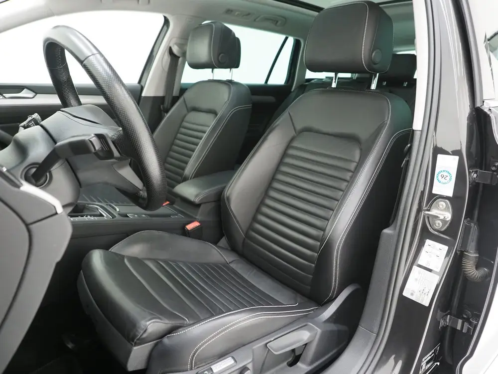 Volkswagen Passat Variant 1.4 TSI PHEV GTE | Panoramadak | L uit 2022, foto 4