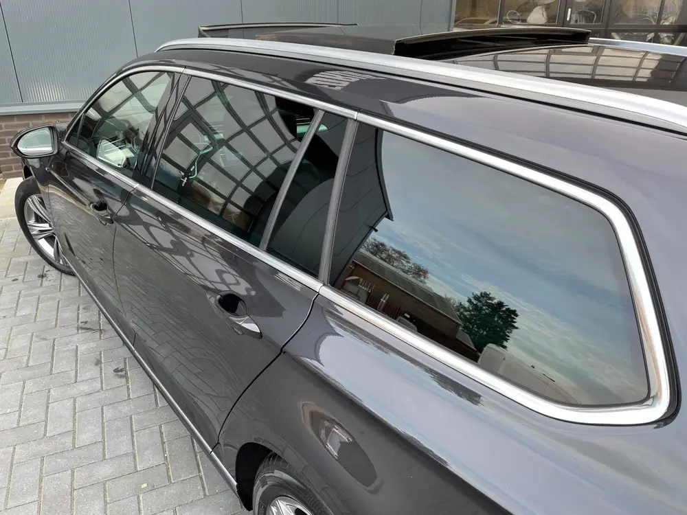 Volkswagen Passat Variant 1.5 TSI Elegance Business R-Line N uit 2020, foto 11