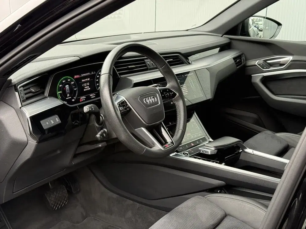 Audi e-tron e-tron 50 s-edition pano PDC luchtvering l uit 2022, foto 12