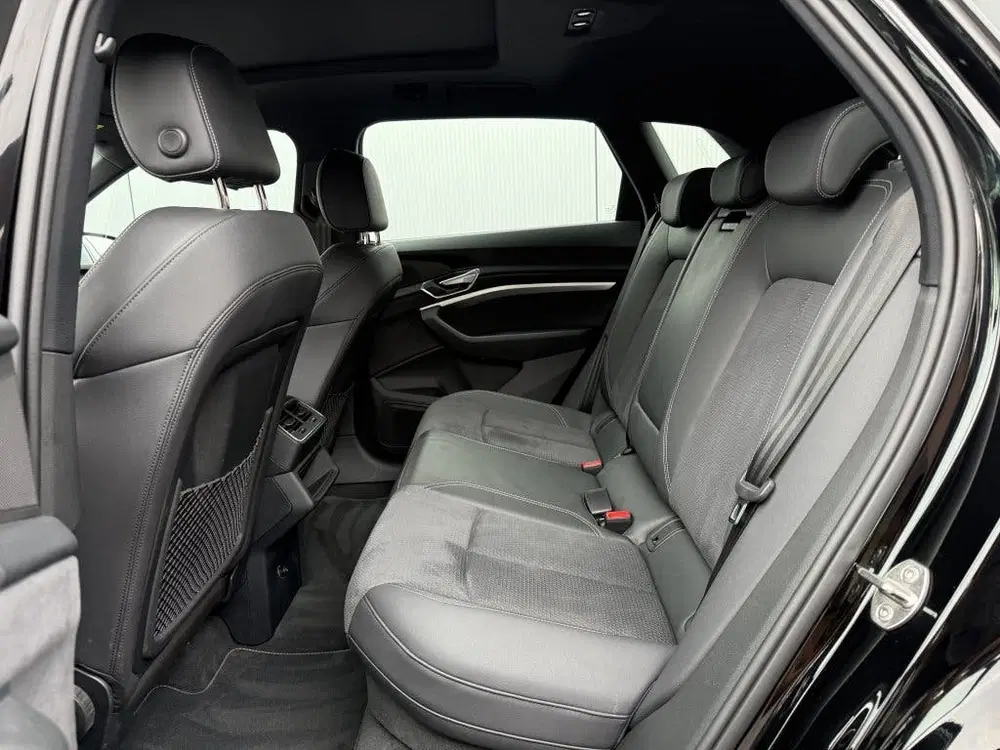 Audi e-tron e-tron 50 s-edition pano PDC luchtvering l uit 2022, foto 14