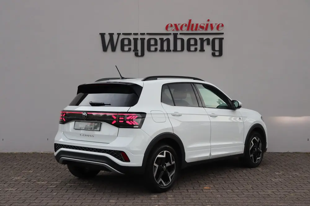 Volkswagen T-Cross 1.0 TSI R-Line DSG IQ Matrix ACC PDC uit 2025, foto 2