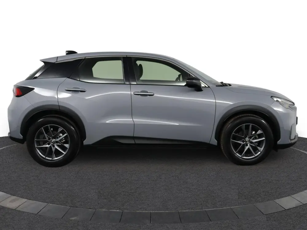 Lexus LBX 1.5 Business Line 2WD uit 2025, foto 13