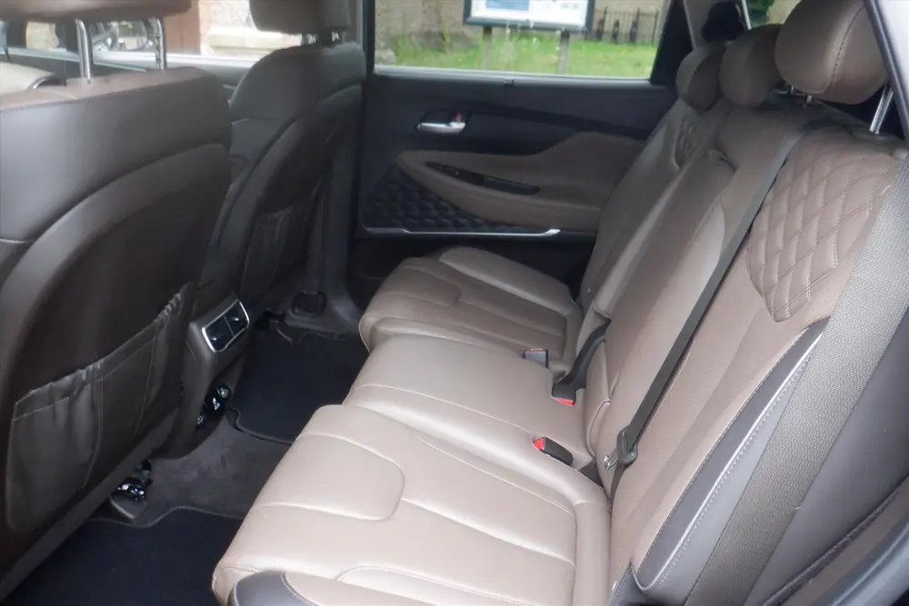 Hyundai SANTA FE 1.6 T-GDi PHEV 265pk Aut. (7-zitter) Premi uit 2021, foto 12