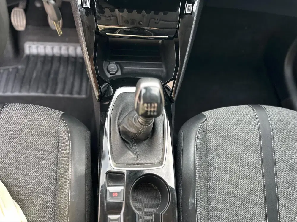 Peugeot 208 1.2 PureTech 100pk Active uit 2024, foto 15