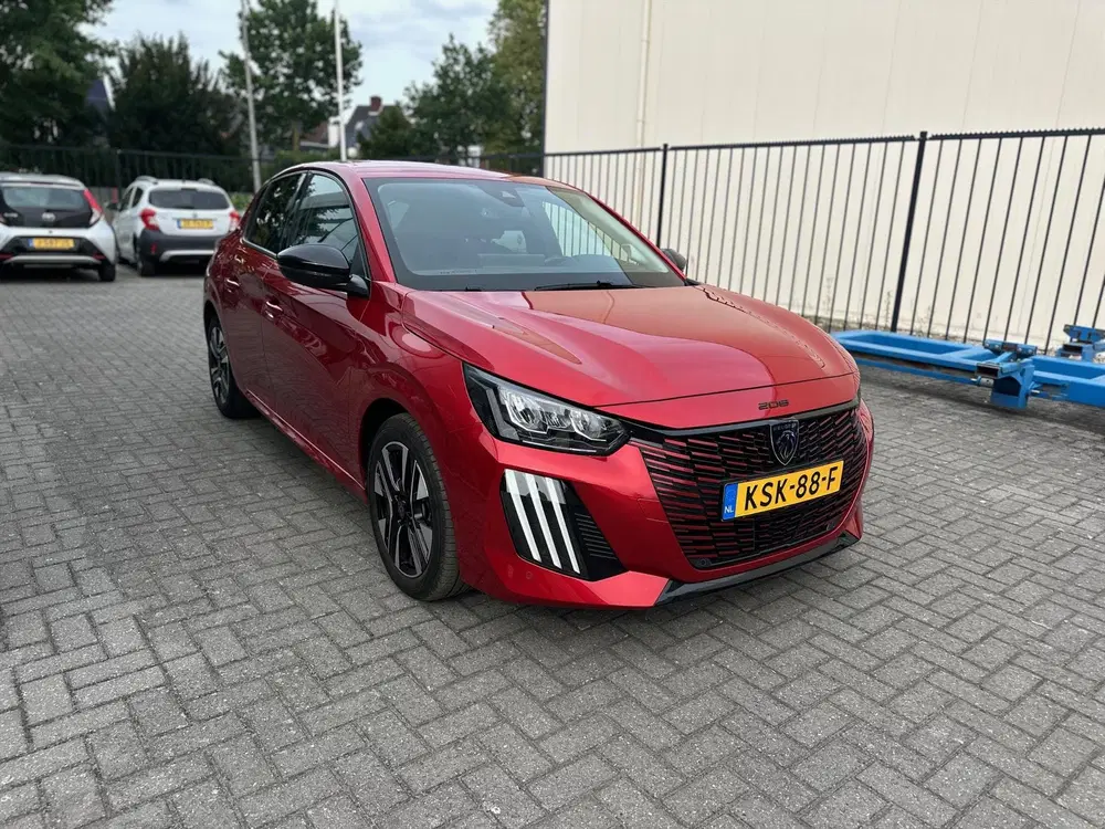 Peugeot 208 1.2 PureTech 100pk Active uit 2024, foto 6