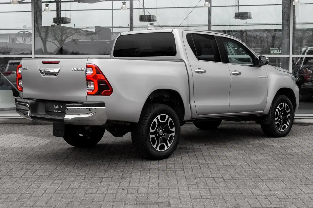 Toyota Hilux 2.8 D-4D Double Cab Professional premium uit 2023, foto 2